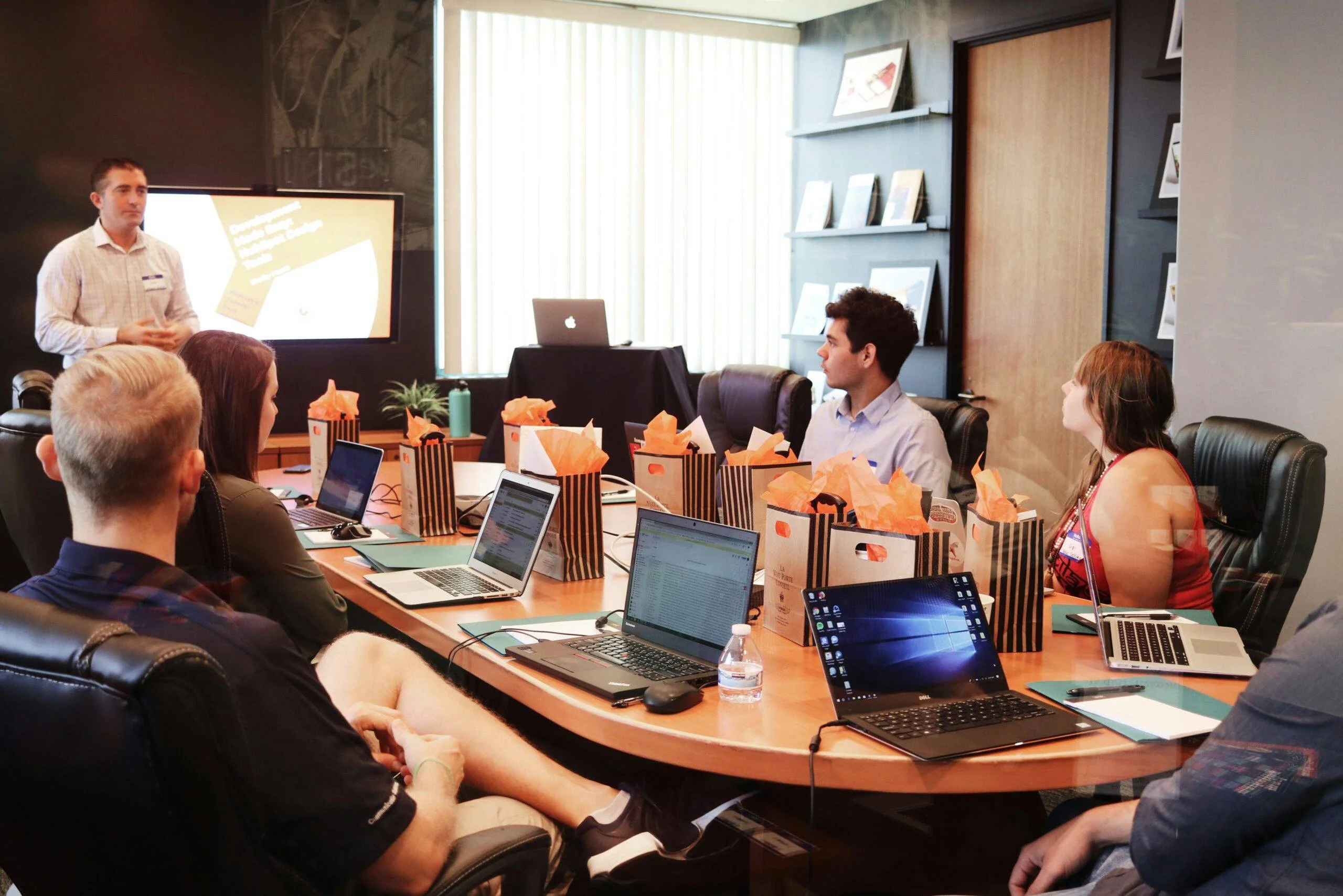 Finding the Right Business Broker in Florida 1 business brokr in florida